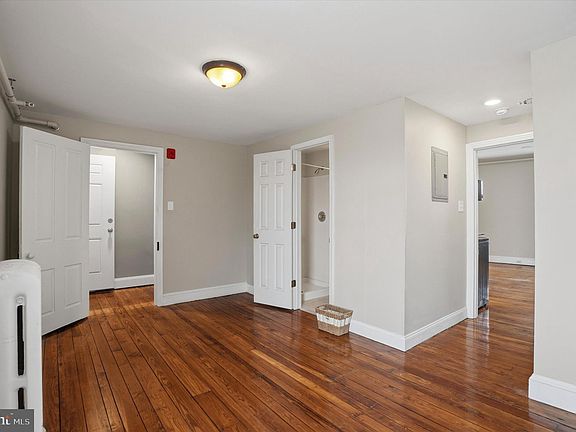 5th image of 6113 Ridge Ave #3