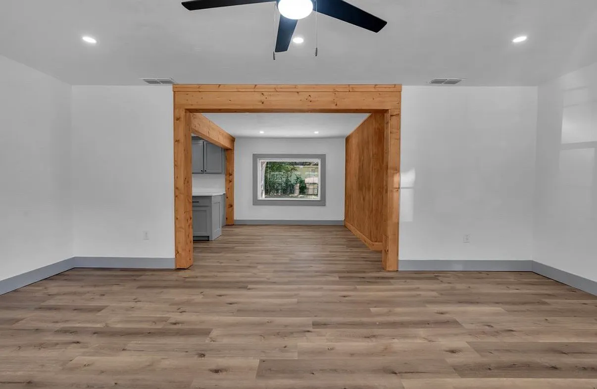 3 bed, 1385 sqft, $1,800 — Photo 4