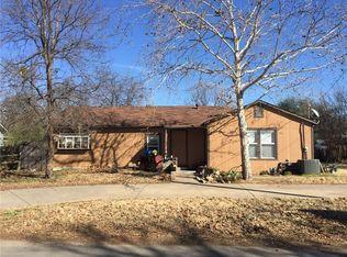 1447 N McCart St, Stephenville, TX 76401