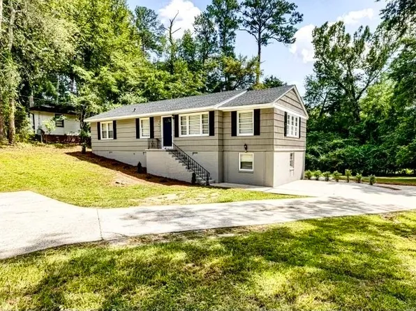 1991 Pinehill Dr, Macon, GA 31217