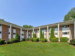 Campus Walk Apartments, Bloomington, IN 47401
