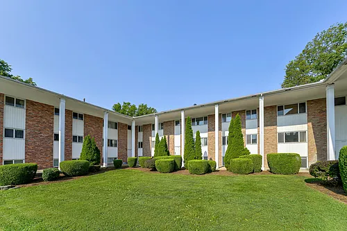 Campus Walk Apartments Photo 1