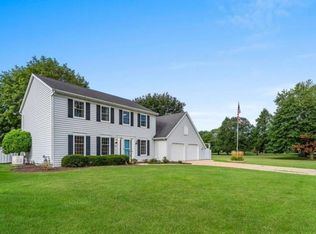 643 Stambaugh Rd, Green Bay, WI 54301