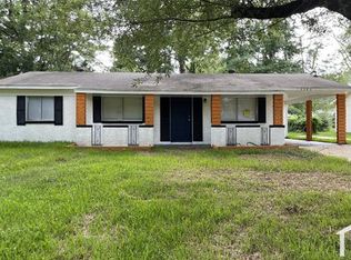 3263 Suncrest Dr, Jackson, MS 39212