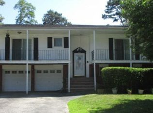 262 Fulton St, West Babylon, NY 11704