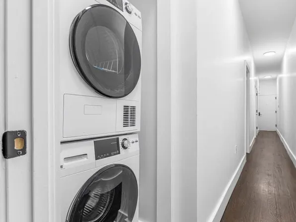 647 Willoughby Avenue image 6 of 7