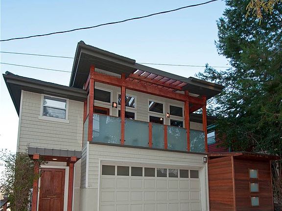 2nd image of 584 Cross Ave