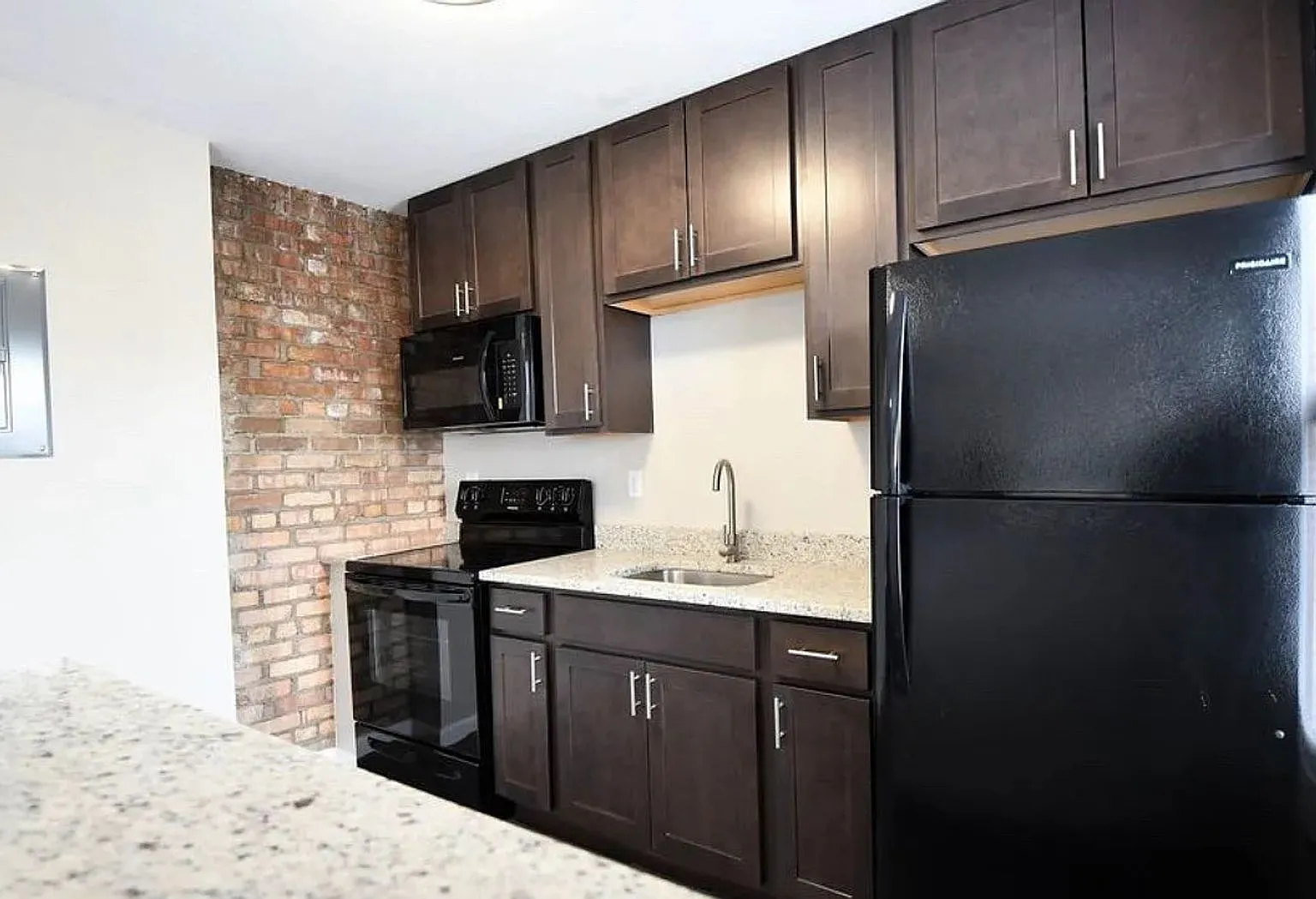 124 North Eddy St South Bend, IN 46617 — Photo 3