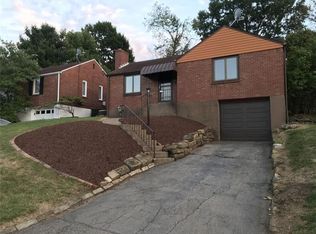 5122 Fieldcrest Dr, Pittsburgh, PA