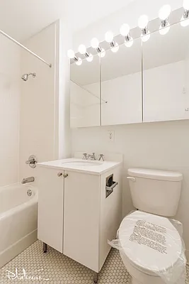 Rented by Platinum Properties | media 9