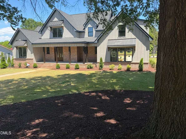 215 Grigsby Ave, Holly Springs, NC 27540