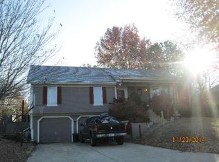 1437 SW Madison St, Lees Summit, MO 64081