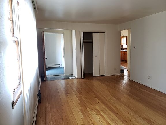 4th image of 7822 S South Shore Dr #C3