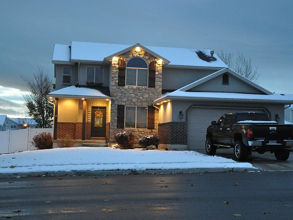 2361 N 10 W, Layton UT 84041