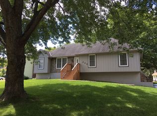 226 SE Alice St, Blue Springs, MO 64014