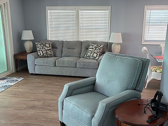 4th image of 78 Robin Ln