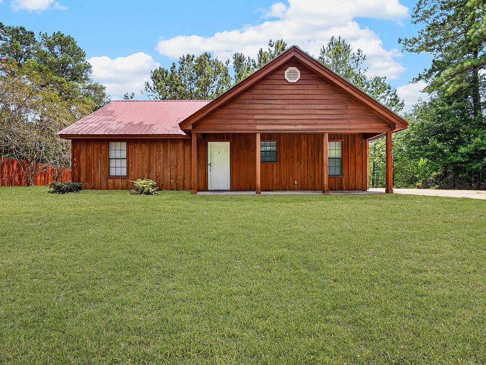1st image of 61 Pinehill Dr