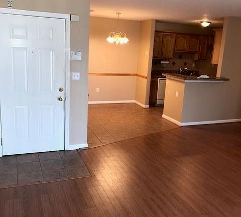 5th image of 9303 Stonestreet Rd Unit 106