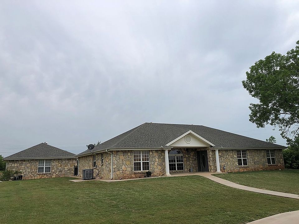 1st image of 126 Eagle Cir