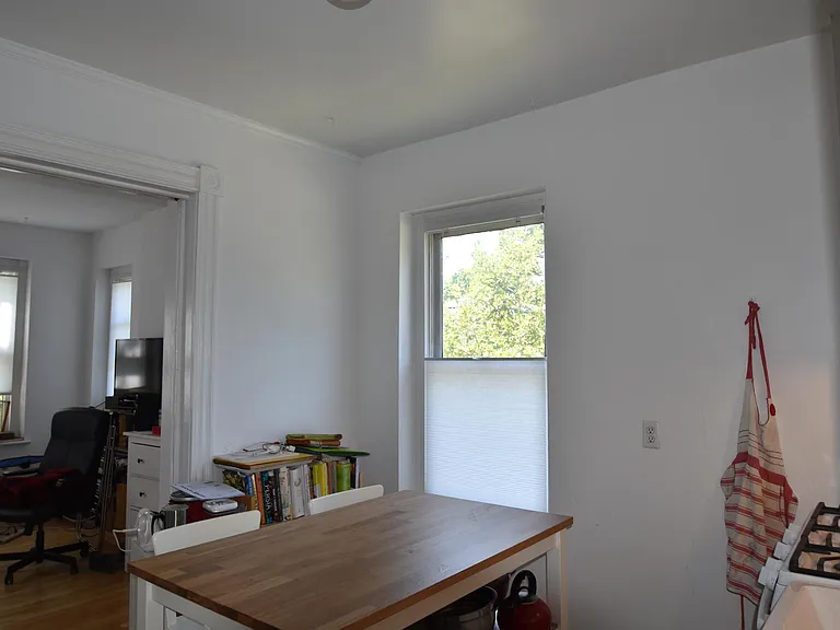1010 State St #1 — Photo 7