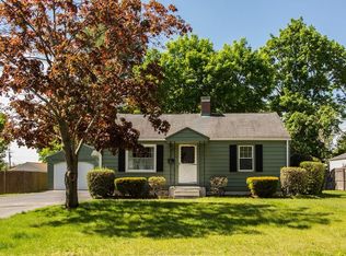 10 Alfred Ct, Agawam, MA 01001