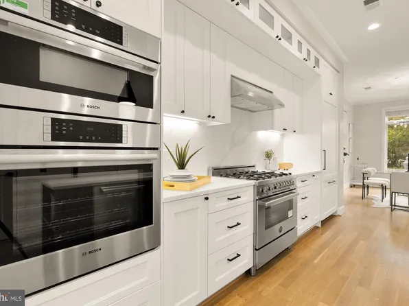 1311 D St SE, Washington, DC 20003
