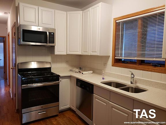 2nd image of 1429 N Wicker Park Ave #Two