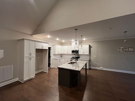 4th image of 7008 Westfield Village Cir
