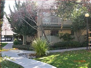 2nd image of 970 Summerplace Dr
