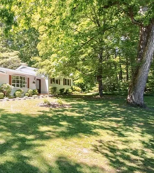 1 Wyoke Rd — Photo 2