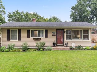 1008 S 11th Ave, St Charles, IL