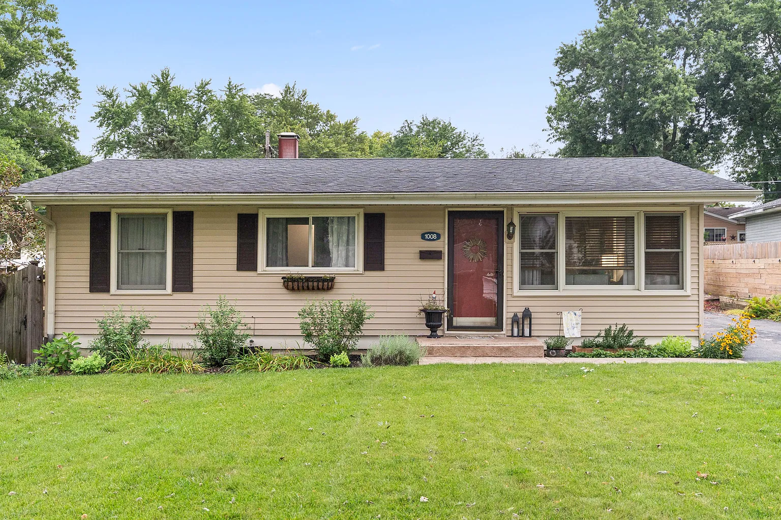 1008 S 11th Ave photo 1