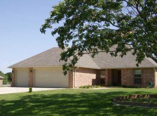 8751 Simpson Rd, Edmond, OK 73025