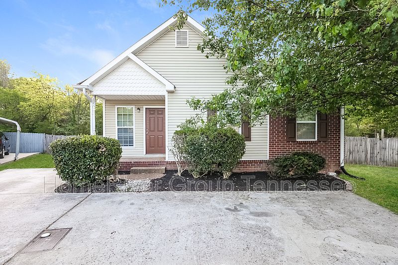 1st image of 621 Forest Park Ct