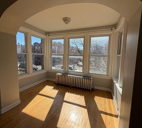 2nd image of 3130 W Wilson Ave #1