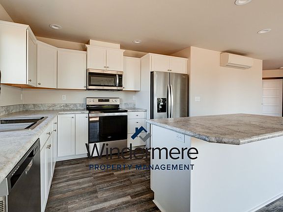 2nd image of 759 N El Pozo St
