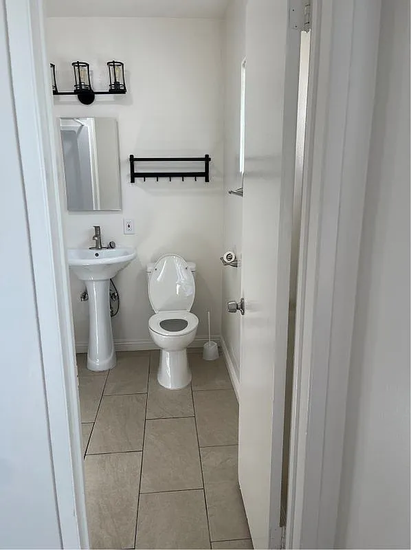 1 bed, 1.0 bath, 800 sqft, $1,895 — Photo 3