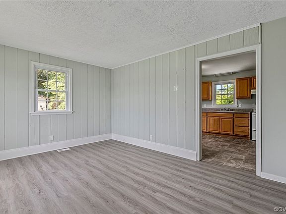 4th image of 4512 Willowdale Ct