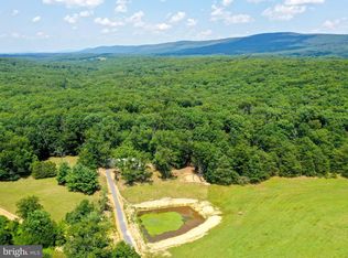 285 Wolfrey Ln, Cross Junction, VA 22625