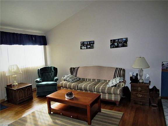 2nd image of 14372 Thompson Blvd