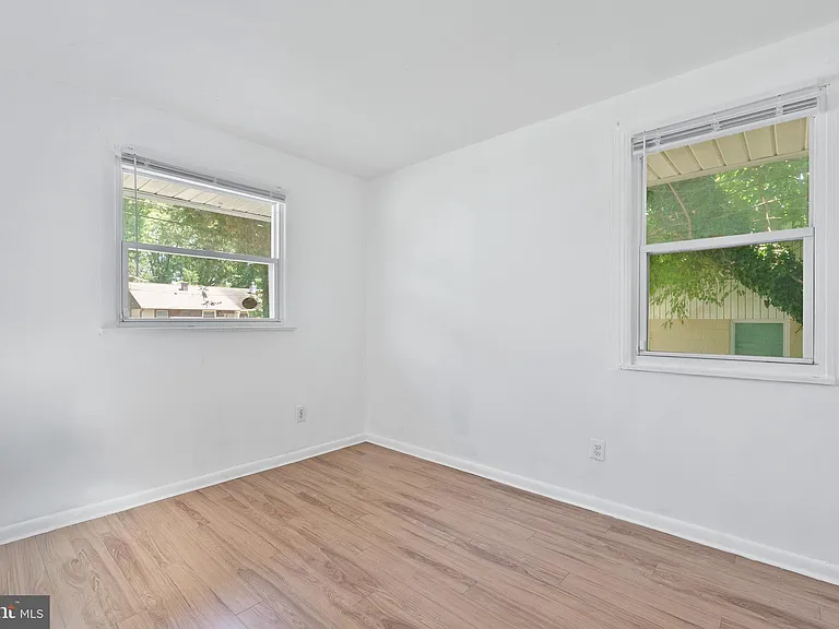 7634 Normandy Rd — Photo 14