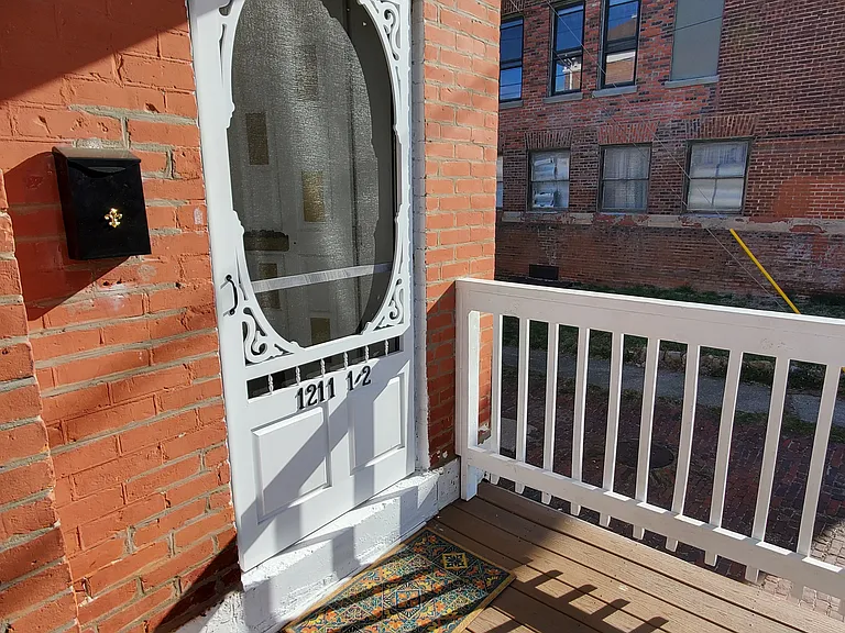 1211 Jules St #1/2 — Photo 3