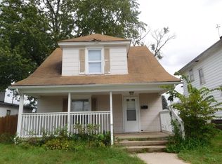 916 Clover St, South Bend, IN 46615