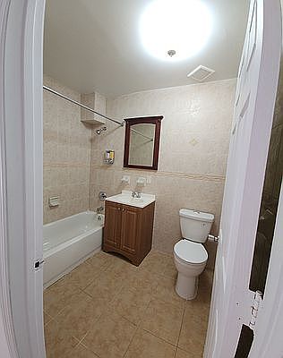 3rd image of 124 Stockholm St #1