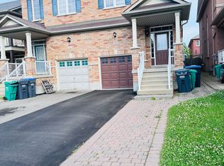 658 Coach Dr, Mississauga, ON L5R 0C5