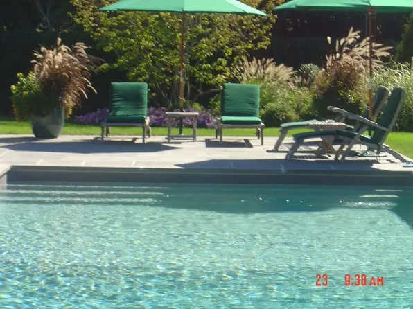 111 Magee St, Southampton, NY 11968