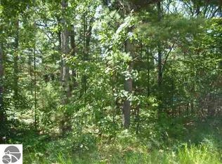 9304 Pine Circle Dr NW, Rapid City, MI 49676