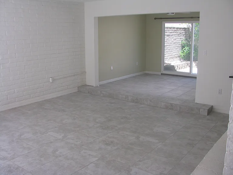 5726 N Camino Del Sol — Photo 8