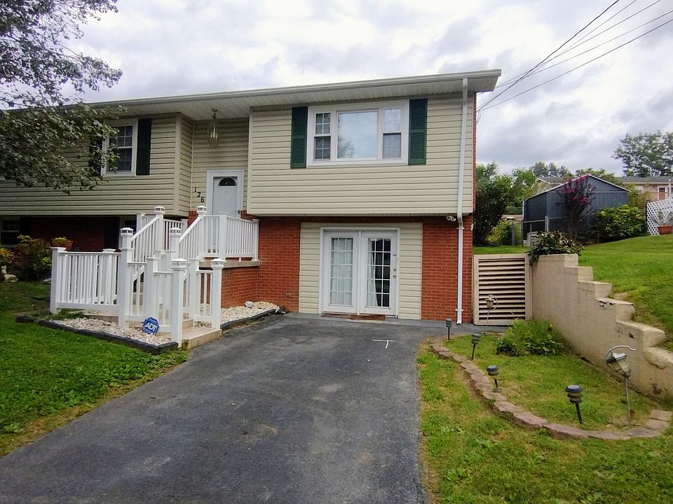 1st image of 126 Crockett Ct