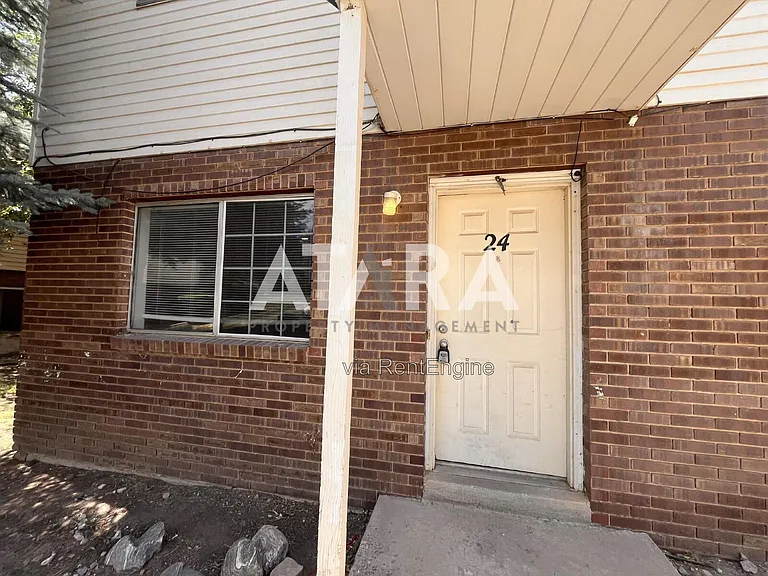 4247 N Highway 89 #24 — Photo 4